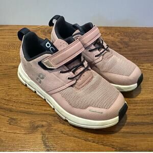 On Running Cloud Play Kids Sneakers Pink Size 11.5 Hook & Loop Athletic